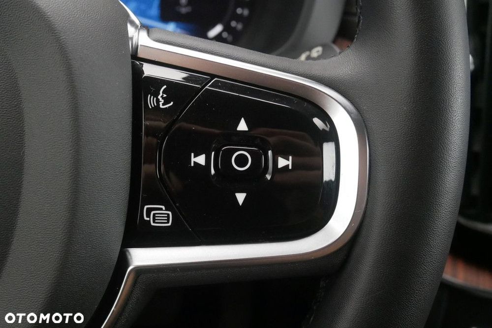 Volvo XC 60 - 32