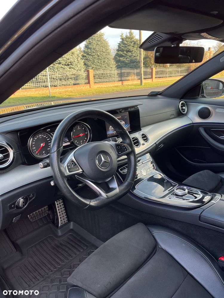 Mercedes-Benz Klasa E 220 d 9G-TRONIC - 11