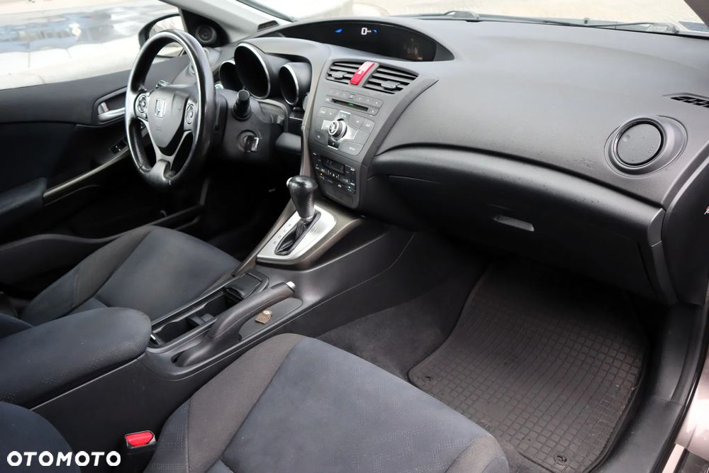 Honda Civic 1.8 Executive - 17