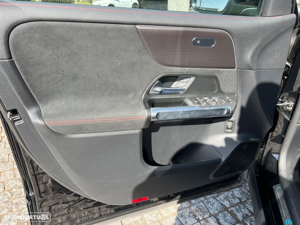 Mercedes-Benz EQB 300 4Matic AMG Line - 8