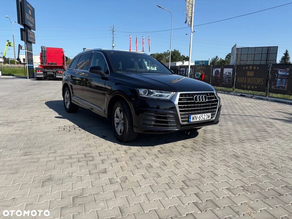 Audi Q7 - 1