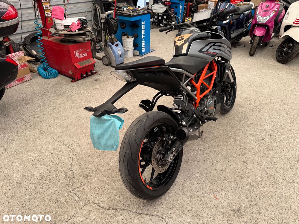 KTM Duke 125 - 8