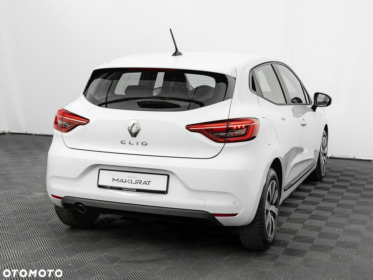 Renault Clio 1.0 TCe Equilibre - 6