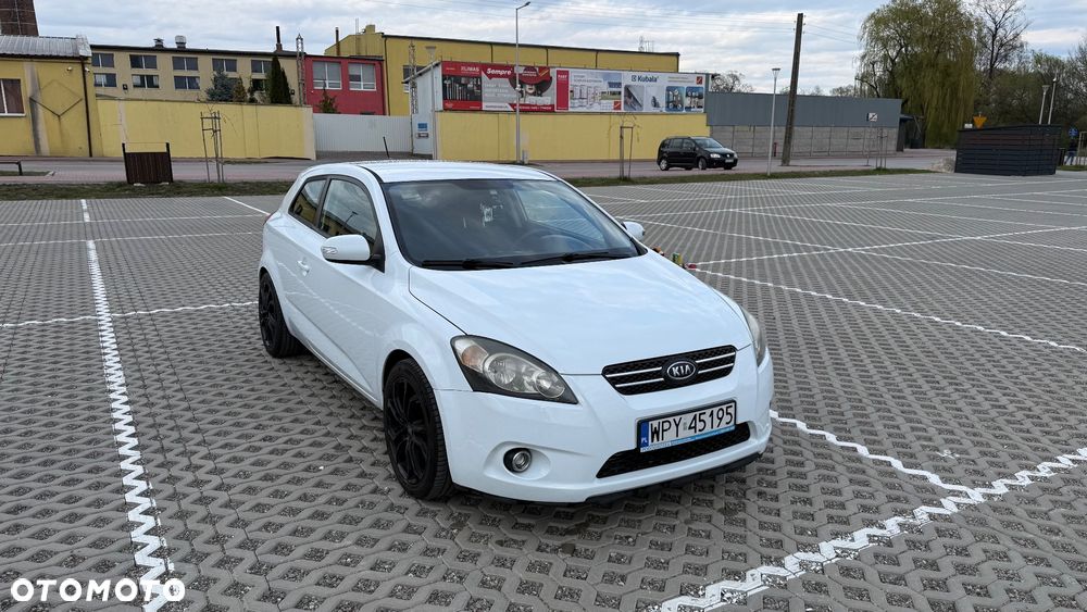 Kia Ceed 1.6 CRDi 90 ISG Vision - 1