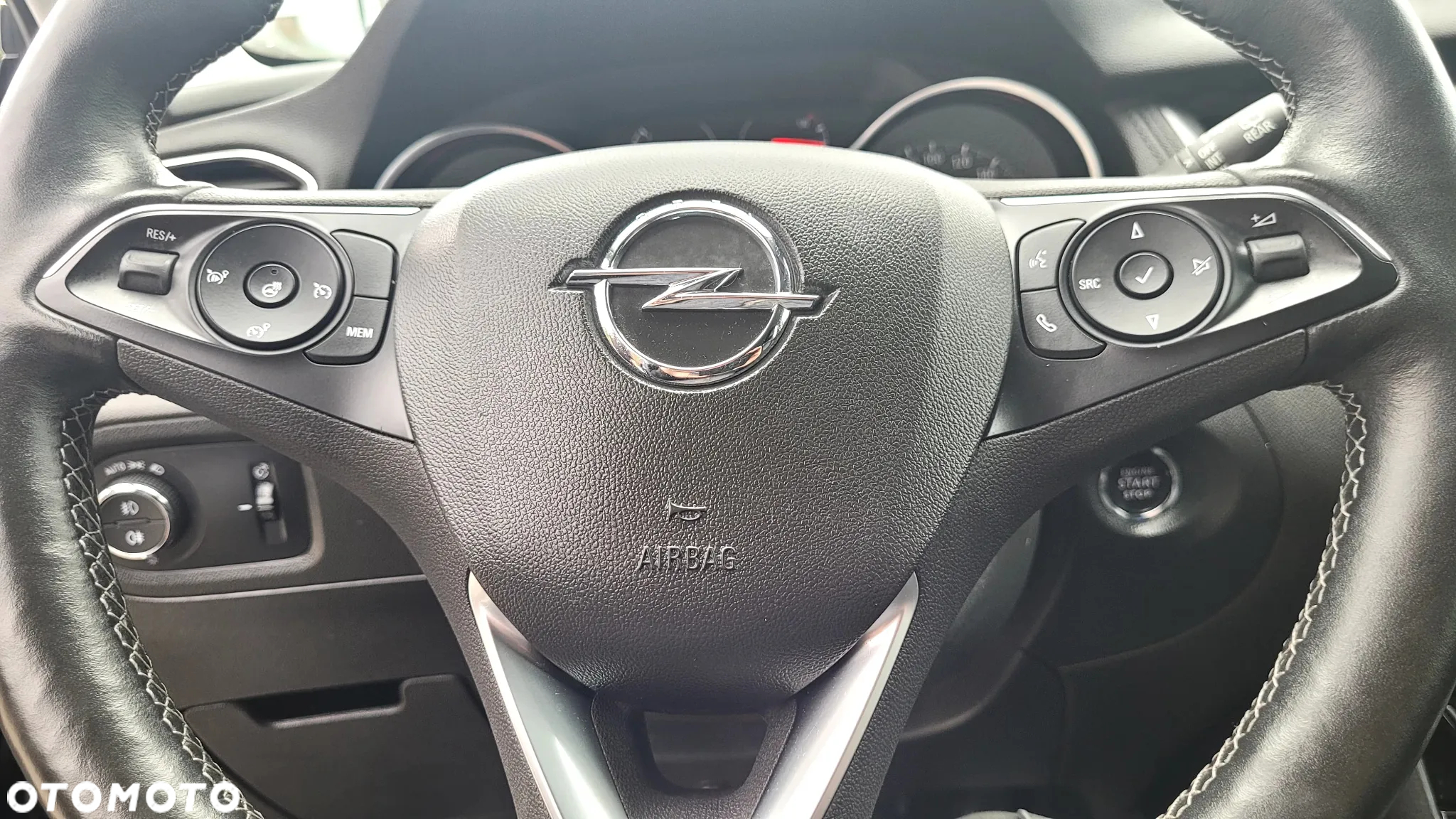 Opel Grandland X 1.6 T Ultimate S&S - 23
