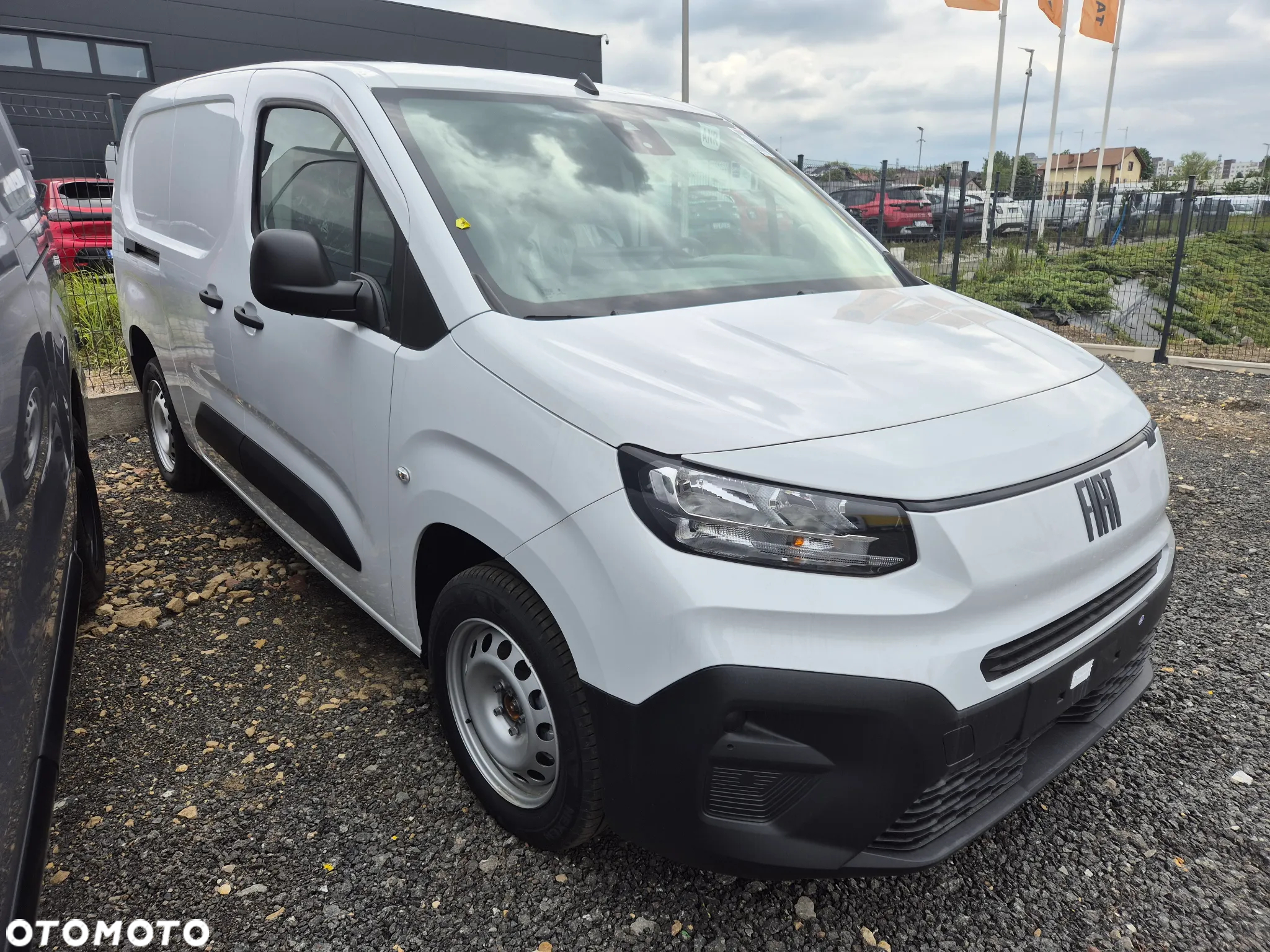 Fiat DOBLO SERIE 3 Van L2 LONG 950 1.5 BHDi 100KM !! MEGA RABAT !! OD RĘKI !! - 4