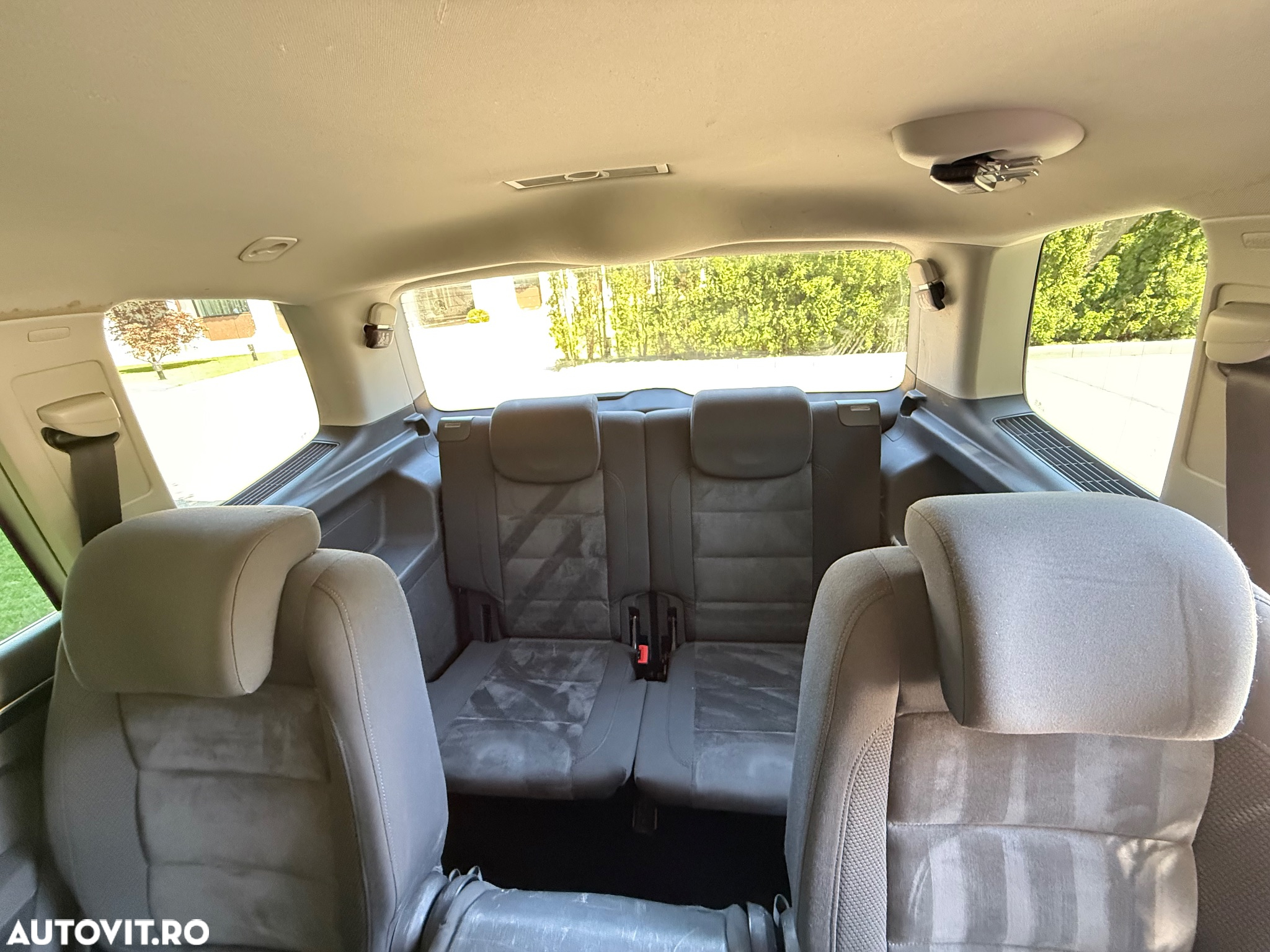 Volkswagen Touran 2.0 TDI DPF Highline DSG - 8
