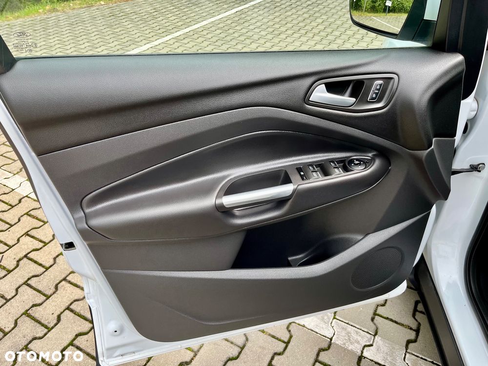 Ford Kuga - 20
