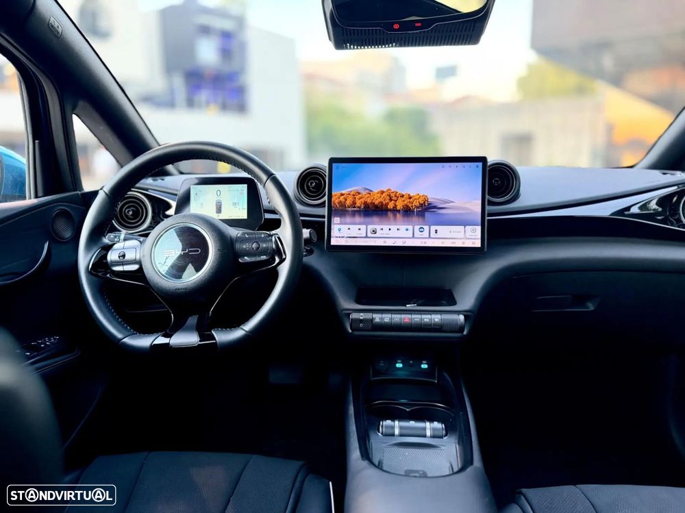 BYD Dolphin 2024 photo 2