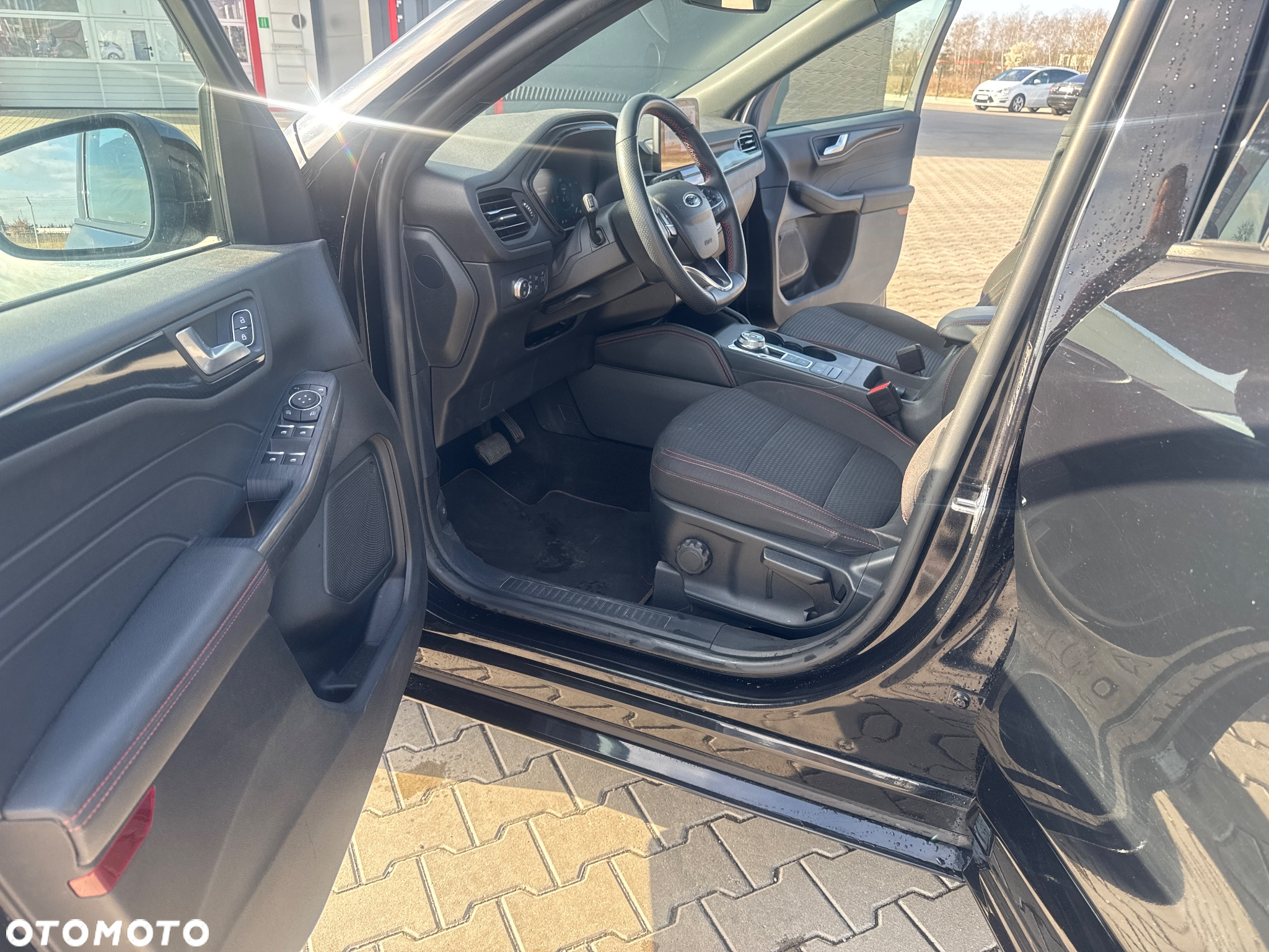 Ford Kuga 2.5 FHEV AWD ST-Line X - 6
