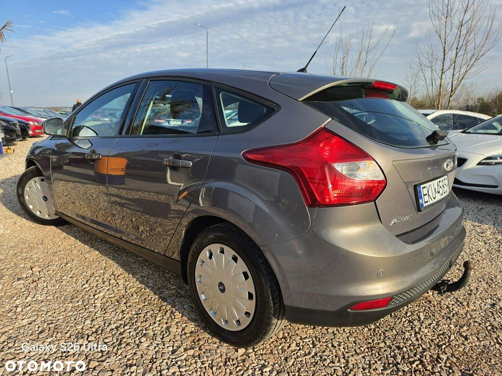 Ford Focus - 25