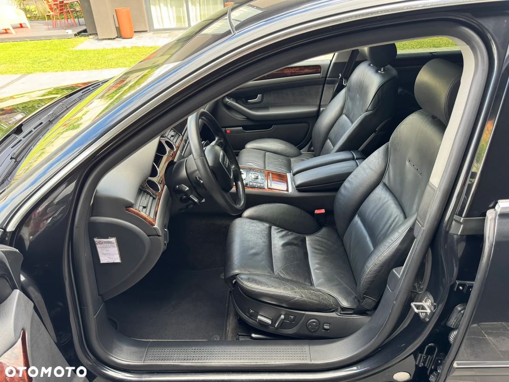 Audi A8 4.2 quattro Langversion - 24