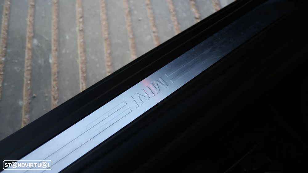 MINI 3 Portas One - 29