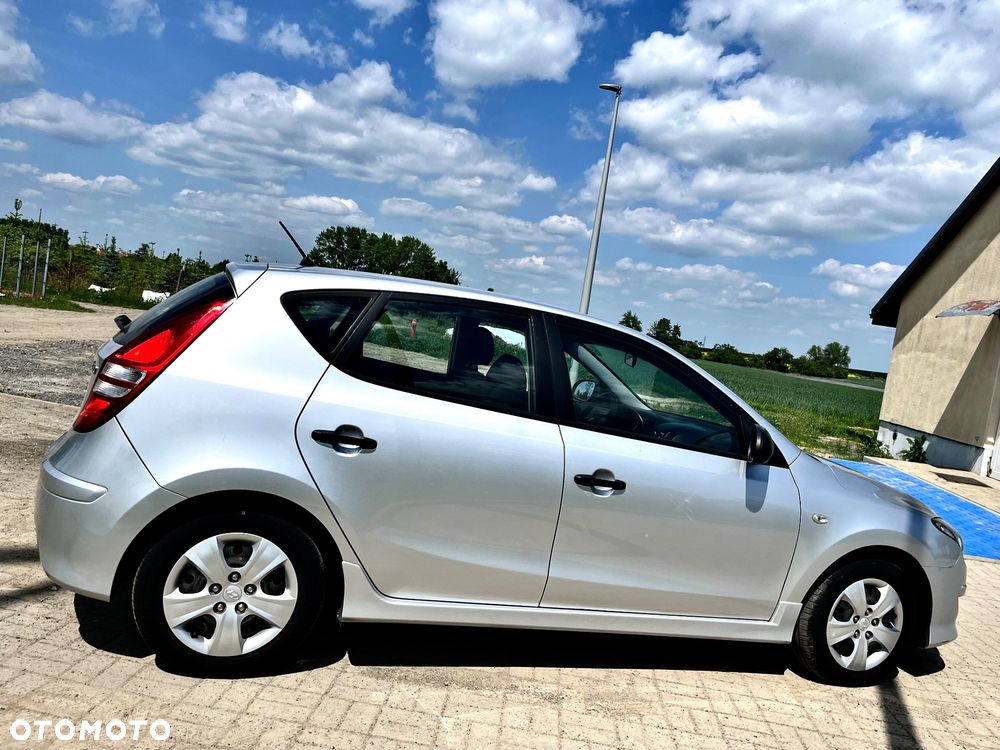 Hyundai i30 1.4 Blue Comfort - 4
