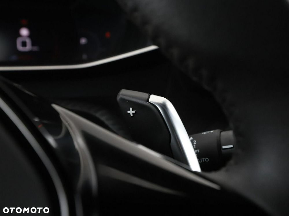 Peugeot 2008 1.5 BlueHDi Allure Pack S&S EAT8 - 34