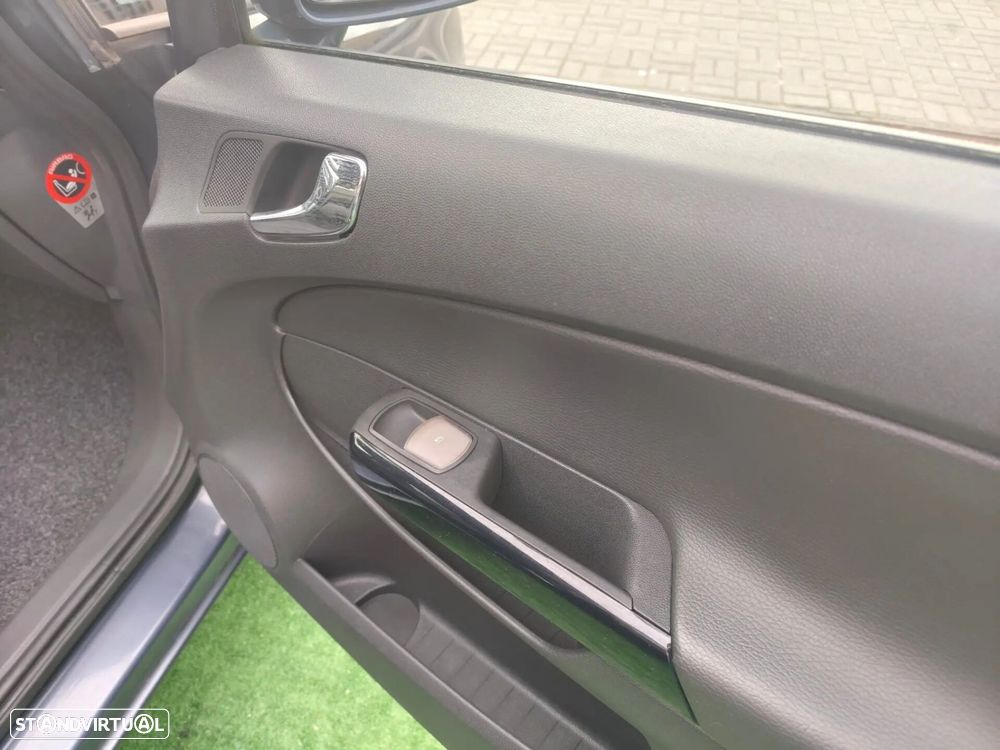 Opel Corsa 1.2 Cosmo - 15