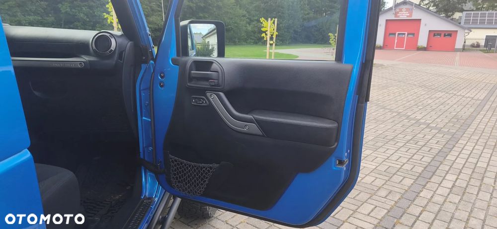 Jeep Wrangler - 20