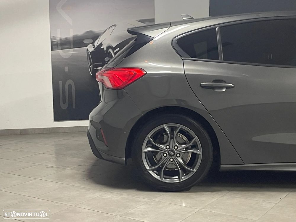 Ford Focus 1.0 EcoBoost MHEV ST-Line - 13