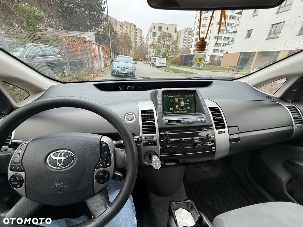Toyota Prius - 6