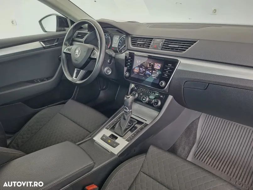 Skoda Superb 2.0 TDI DSG Ambition - 7