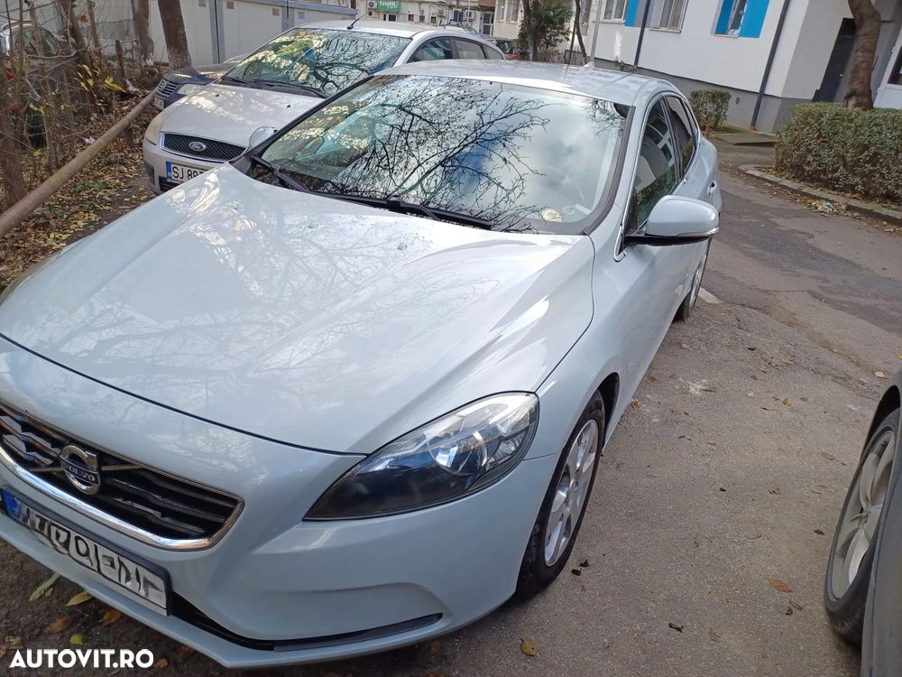 Volvo V40 D3 Geartronic Momentum - 3