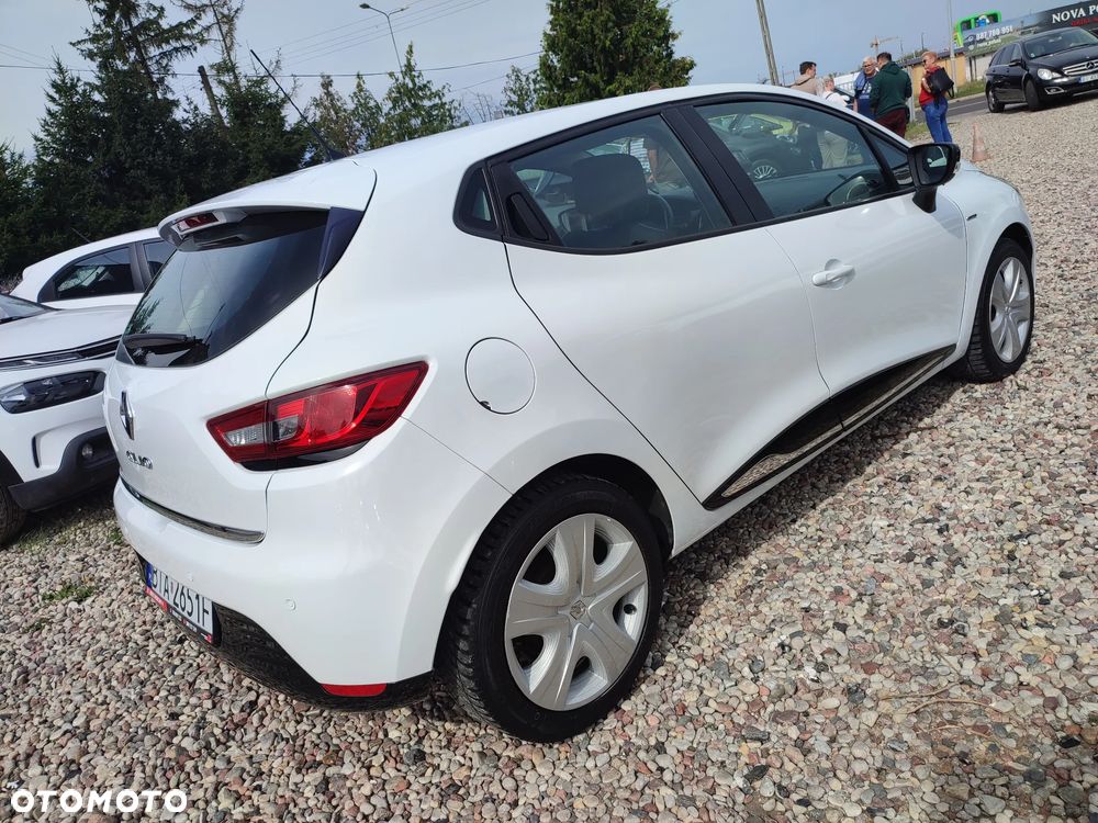 Renault Clio - 14