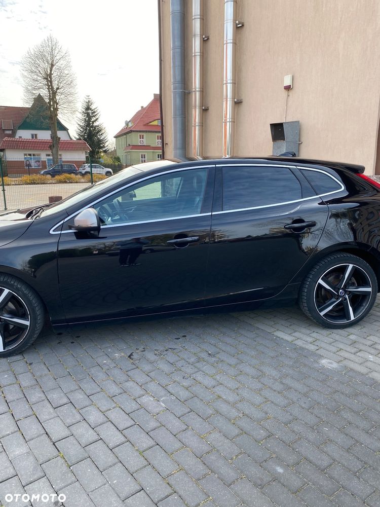 Volvo V40 D2 Drive-E R-Design Momentum - 8