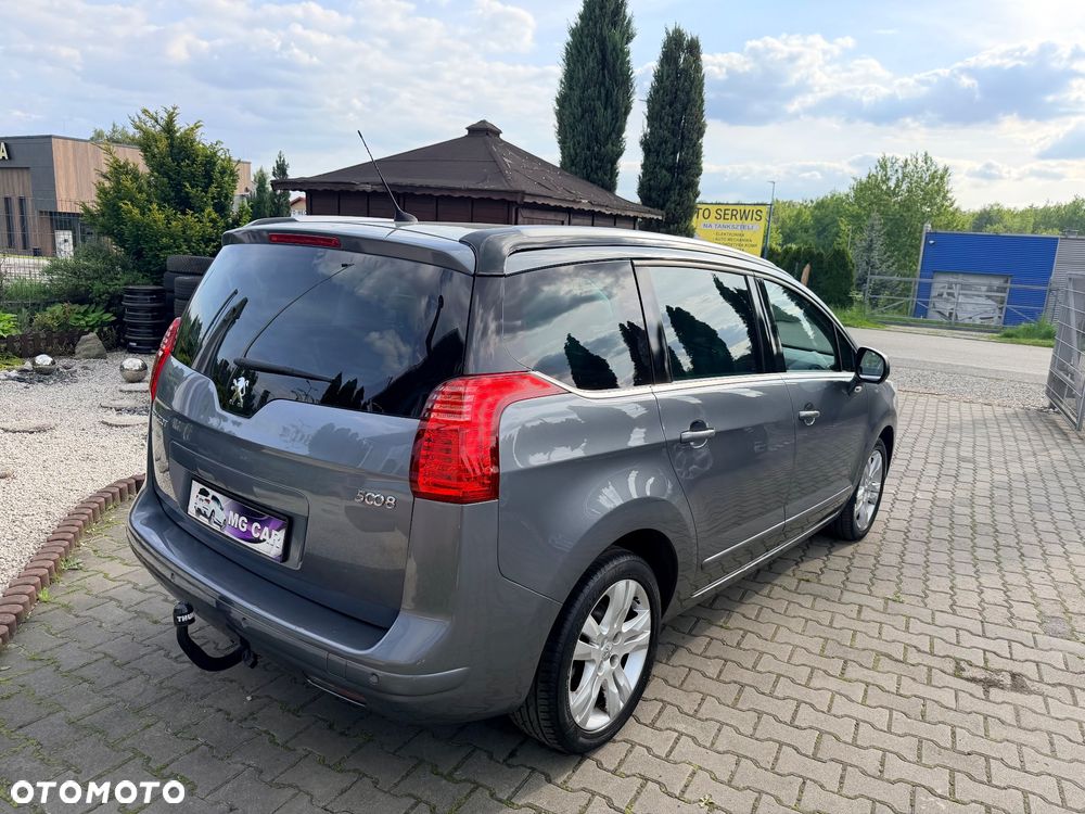 Peugeot 5008 1.6 THP Business Line 7os - 7