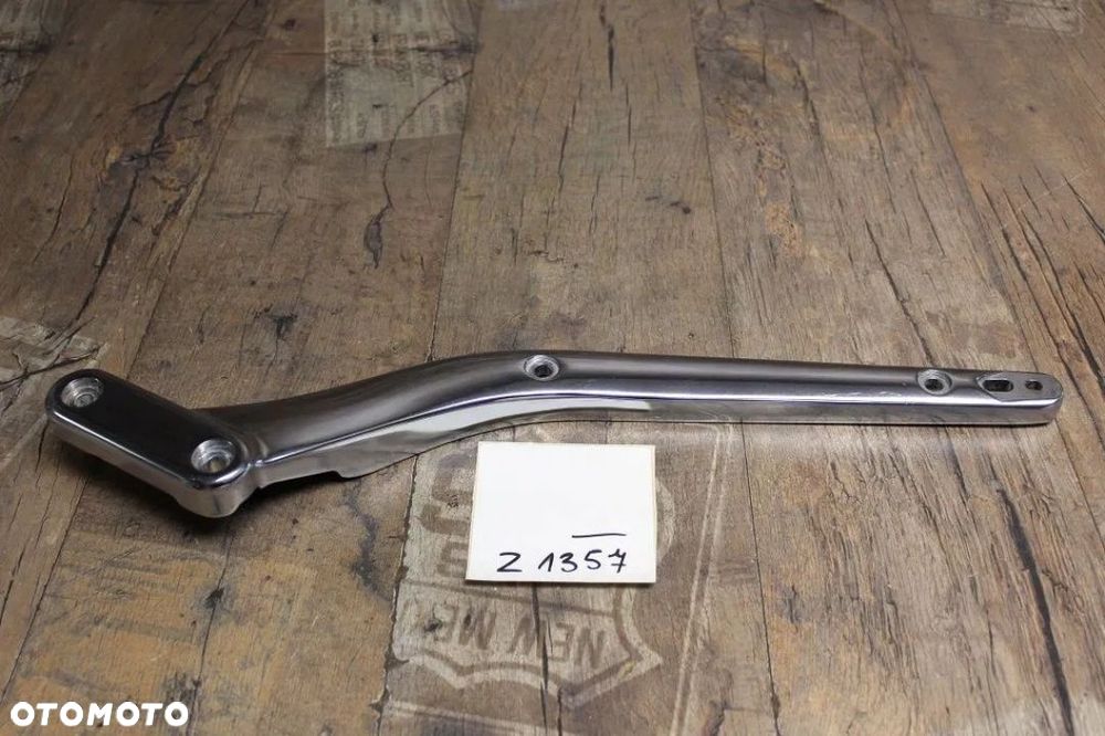 STELAŻ BŁOTNIKA WSPORNIK RAMA HARLEY FXSB BREAKOUT - 1