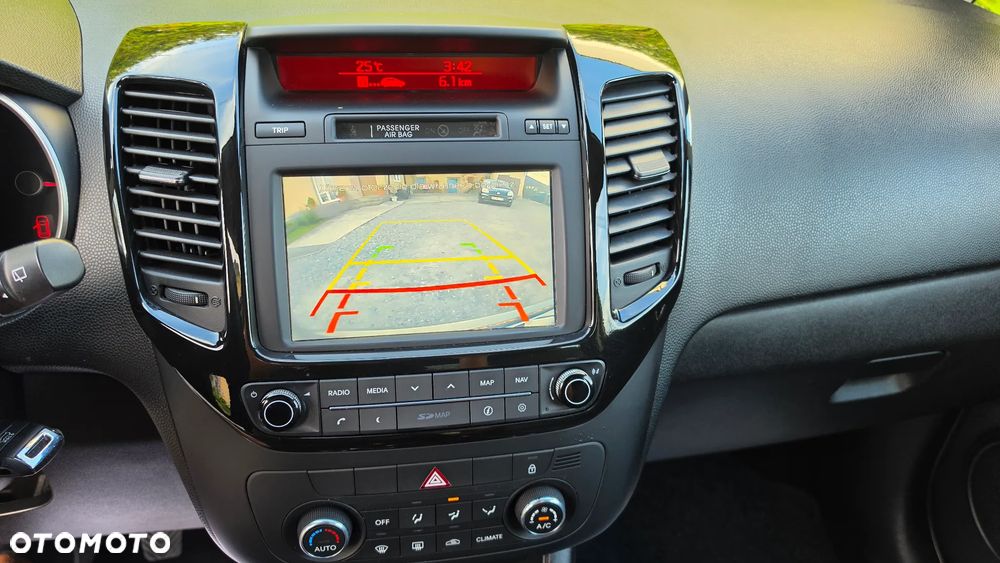 Kia Venga 1.4 CVVT Fifa World Cup Edition - 6
