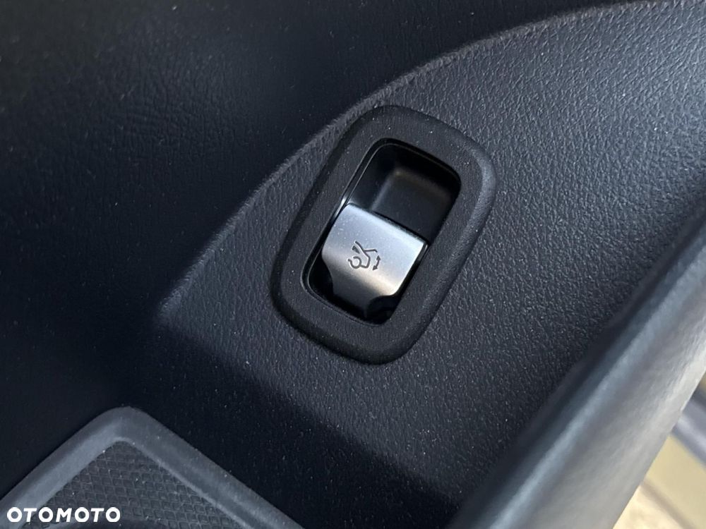 Mercedes-Benz GLC - 14