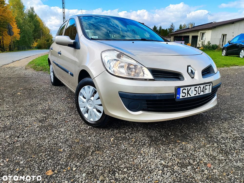 Renault Clio 1.2 16V Campus - 14