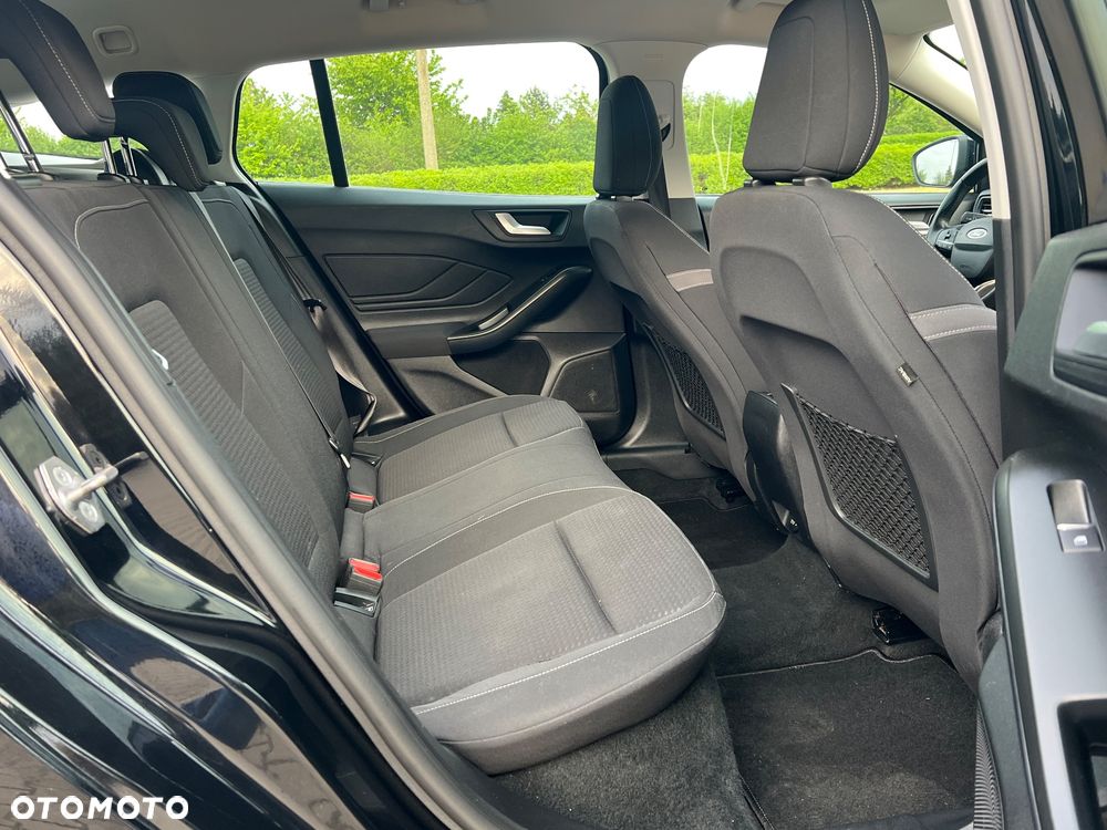 Ford Focus SW 1.0 EcoBoost Titanium - 30