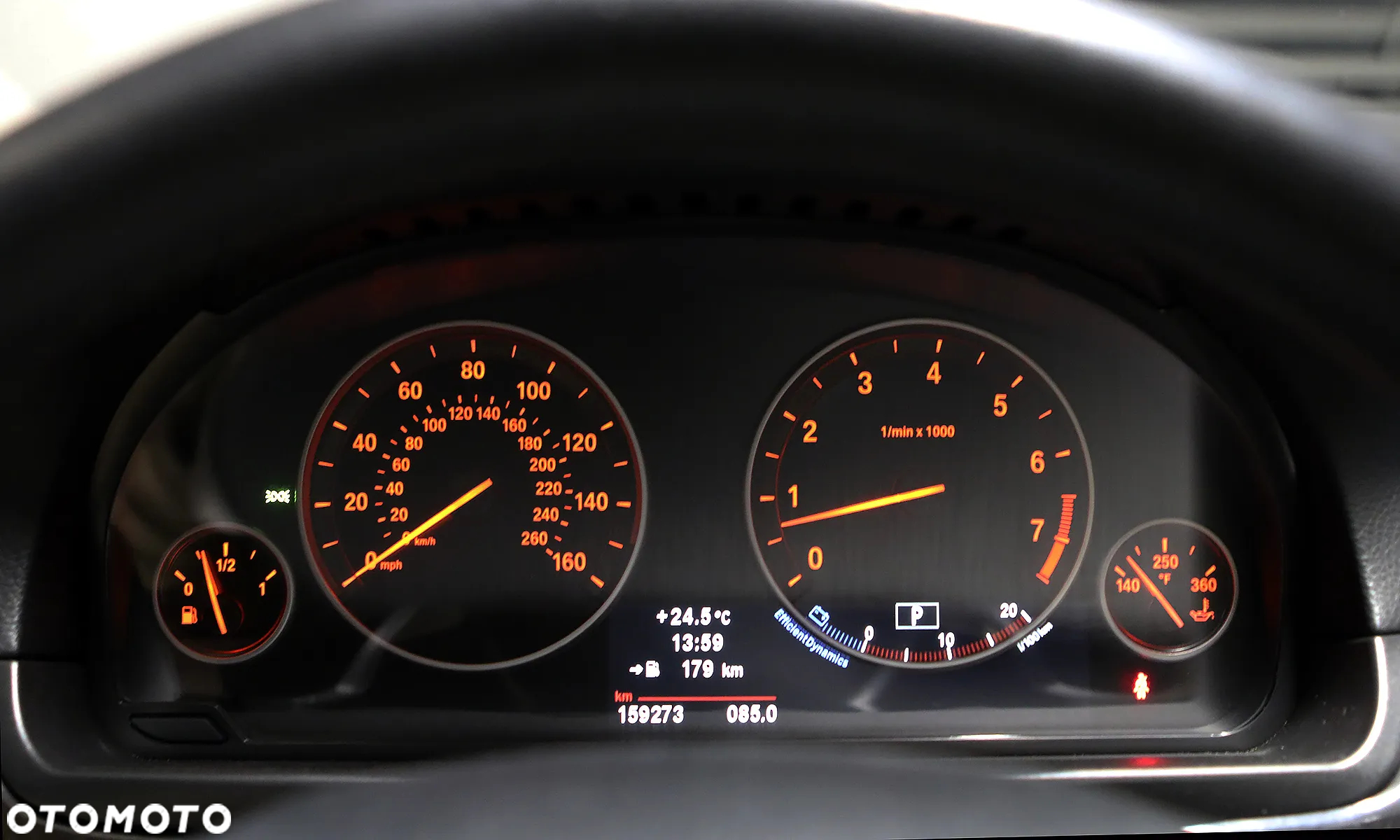 BMW Seria 5 528i - 29