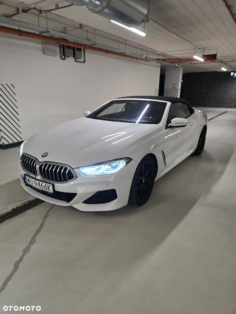 BMW Seria 8 - 34