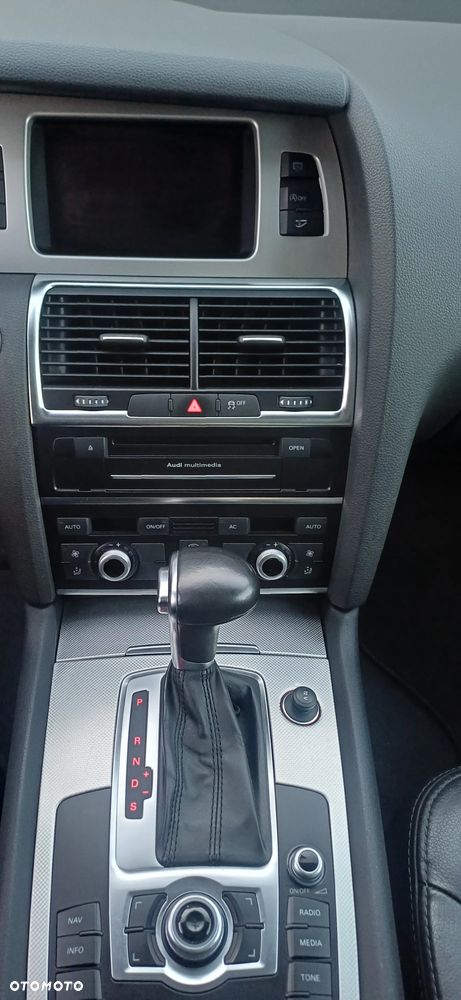 Audi Q7 3.0 TDI DPF clean diesel Quattro Tiptronic - 11