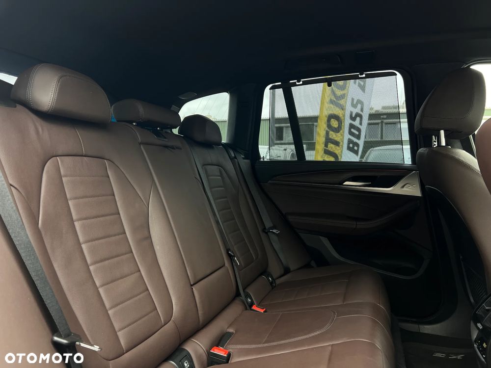 BMW X3 - 32