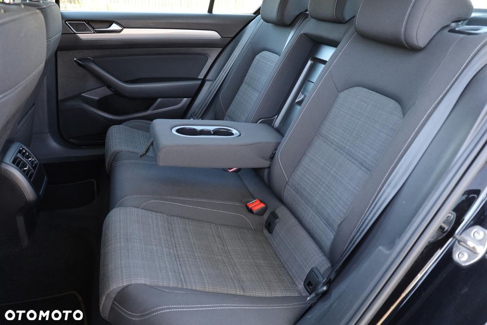 Volkswagen Passat 2.0 TDI EVO Business DSG - 40