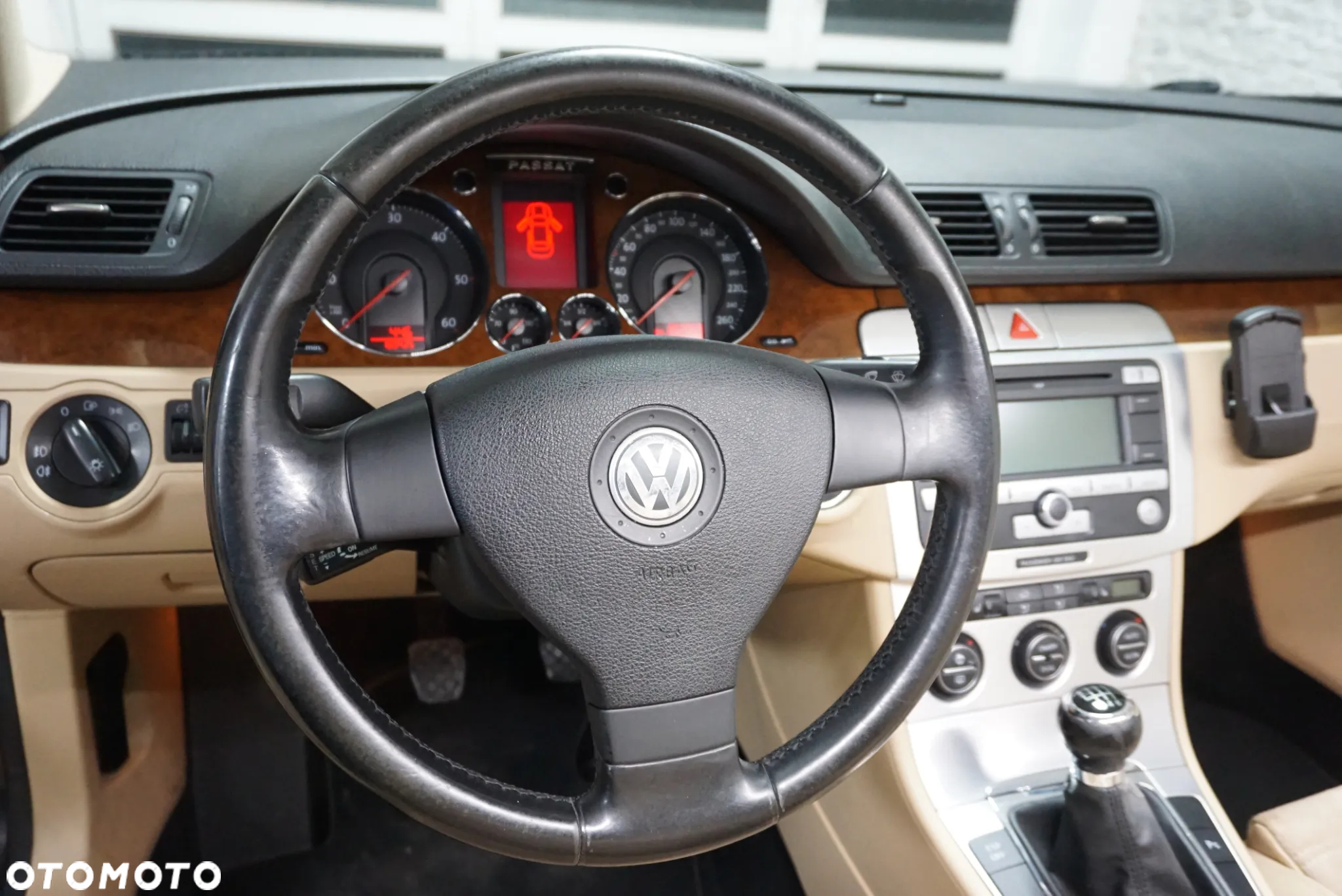 Volkswagen Passat 2.0 TDI DPF Highline - 16
