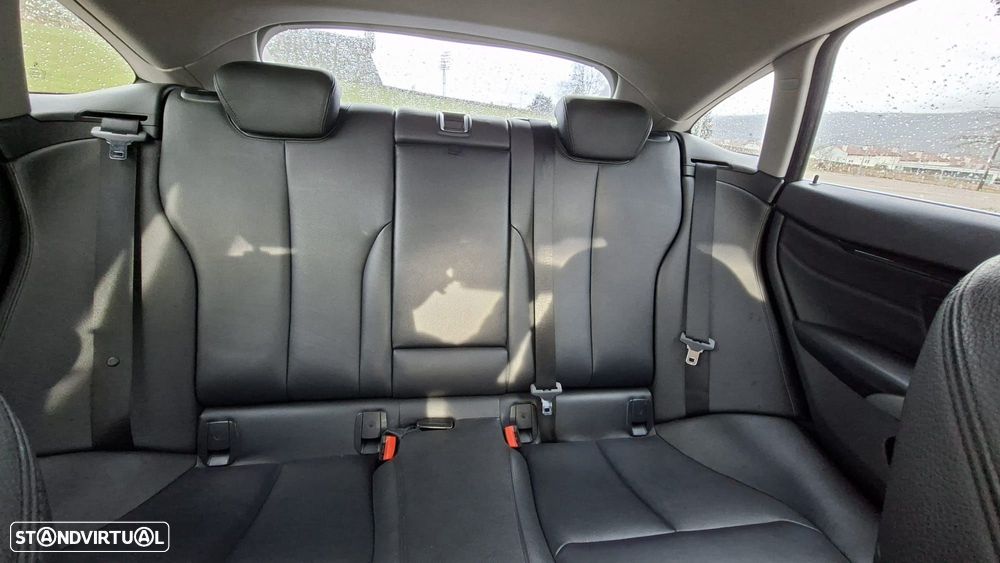 BMW 420 Gran Coupé d Aut. Luxury Line - 26