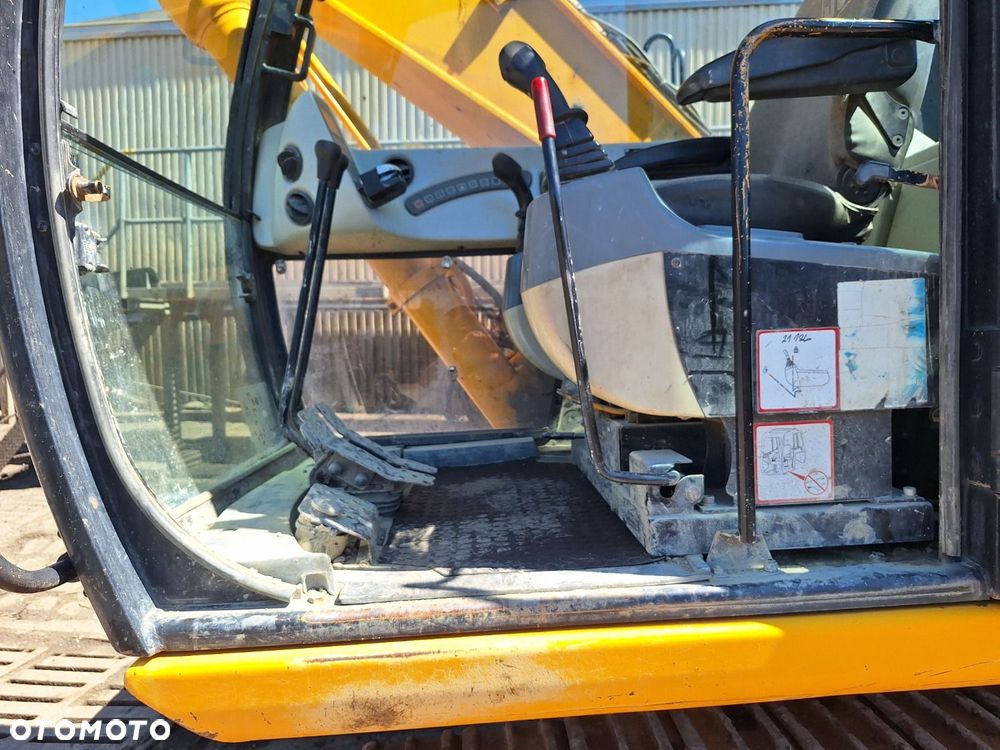 JCB Js 210L - 10