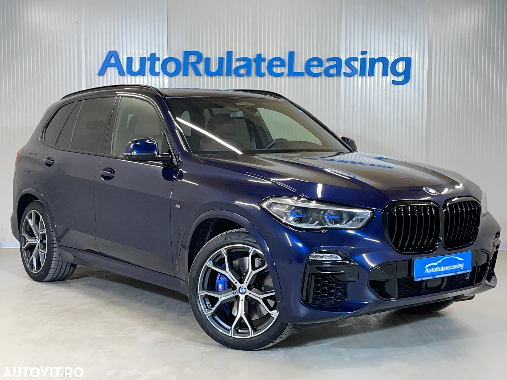 BMW X5 M M50i - 2