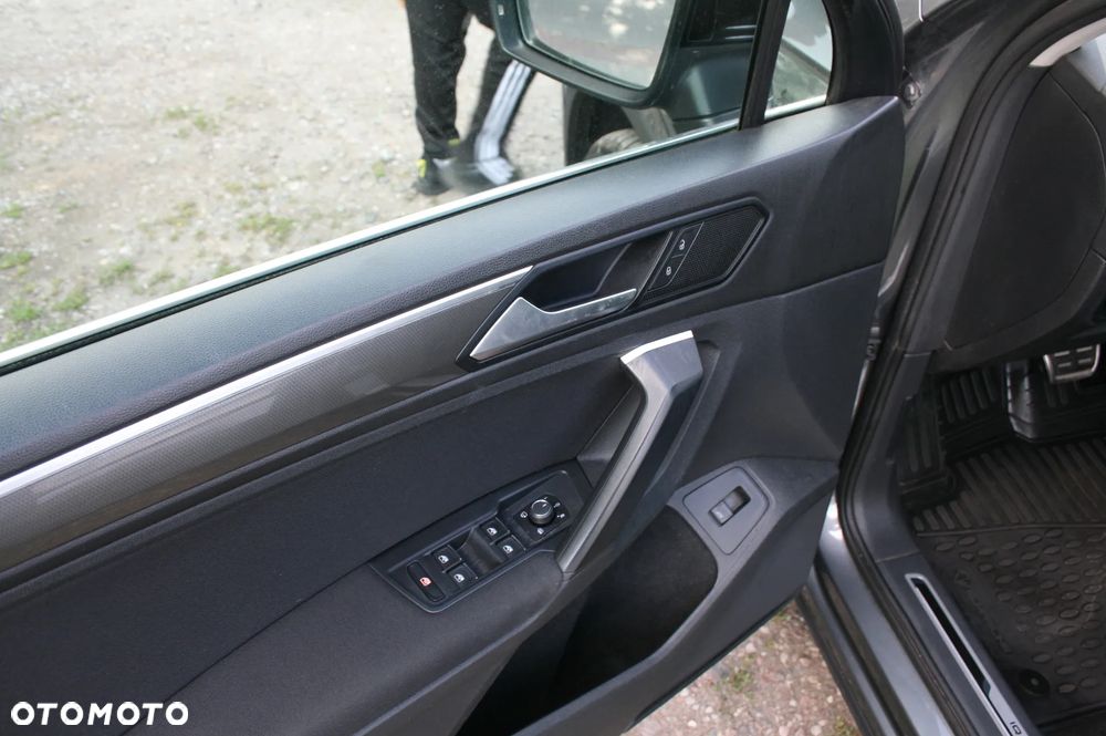 Volkswagen Tiguan 2.0 TDI SCR 4Motion DSG IQ.DRIVE - 22