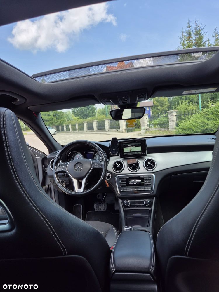 Mercedes-Benz GLA 250 4-Matic - 9