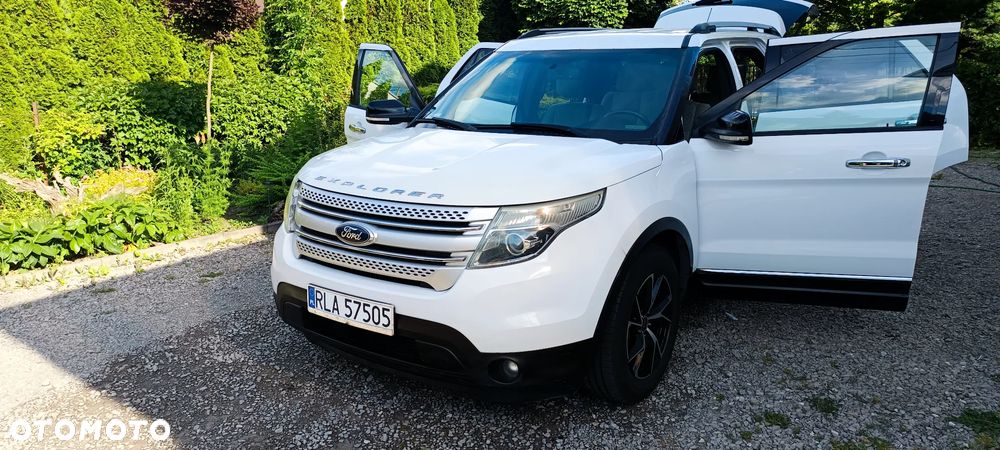 Ford Explorer - 1