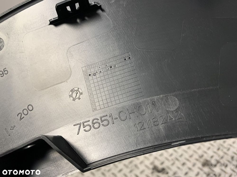 NOWA ORYGINALNA LISTWA BŁOTNIKA PRAWY TYŁ TOYOTA AYGO X 22-26 756510H011 - 9