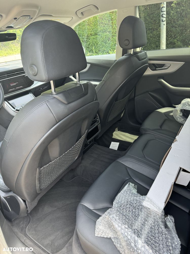 Audi Q8 55 TFSI quattro Tiptronic - 2