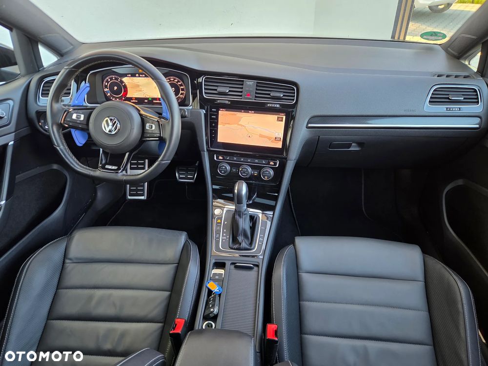 Volkswagen Golf - 9