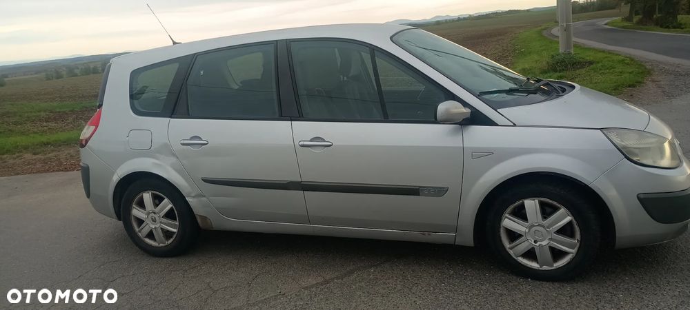 Renault Scenic - 7