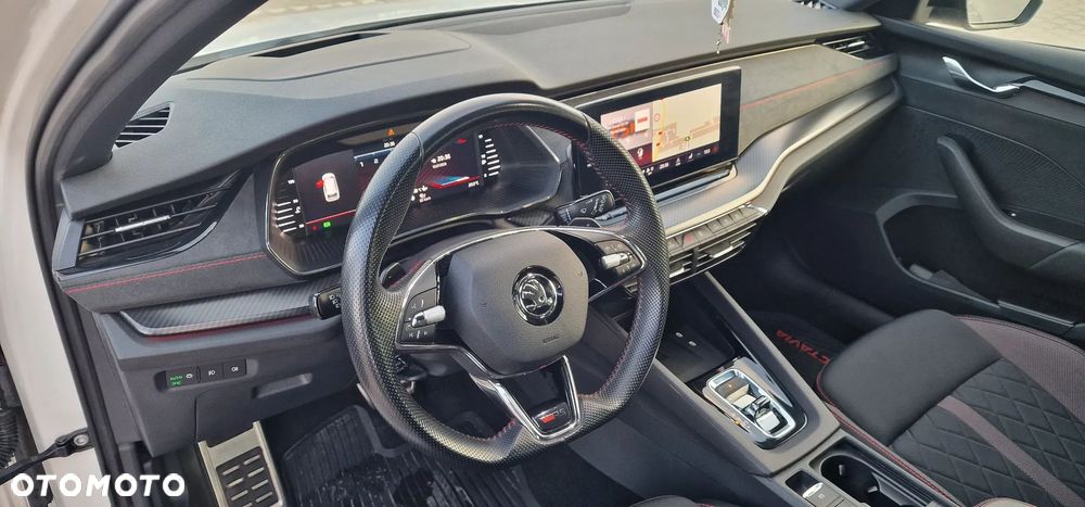 Skoda Octavia 2.0 TDI RS DSG - 14